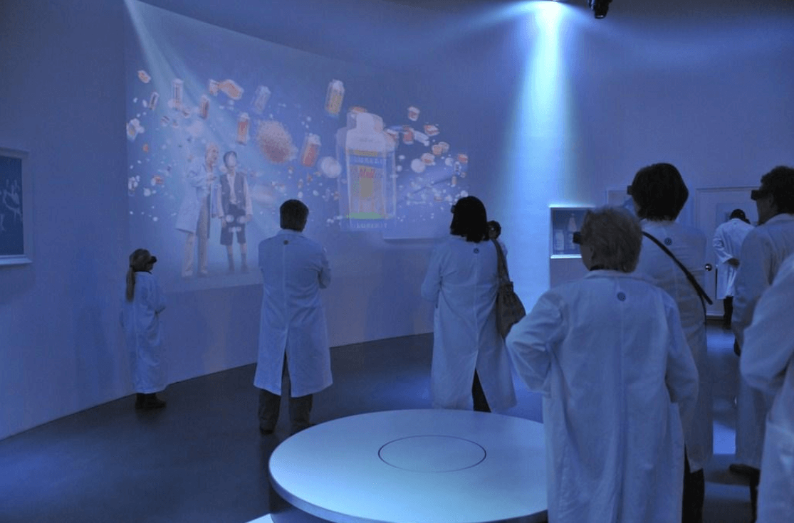 VR System in use by more3d
