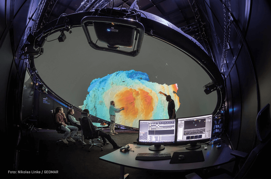 VR System of more3d brings CAD in VR DOME